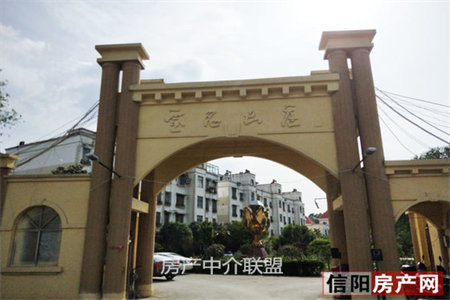 河畔花城精装微住，121平，套三带附房，72万