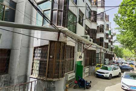 南湖新城邦泰·天著3室2厅1卫49万80m2毛坯房出售